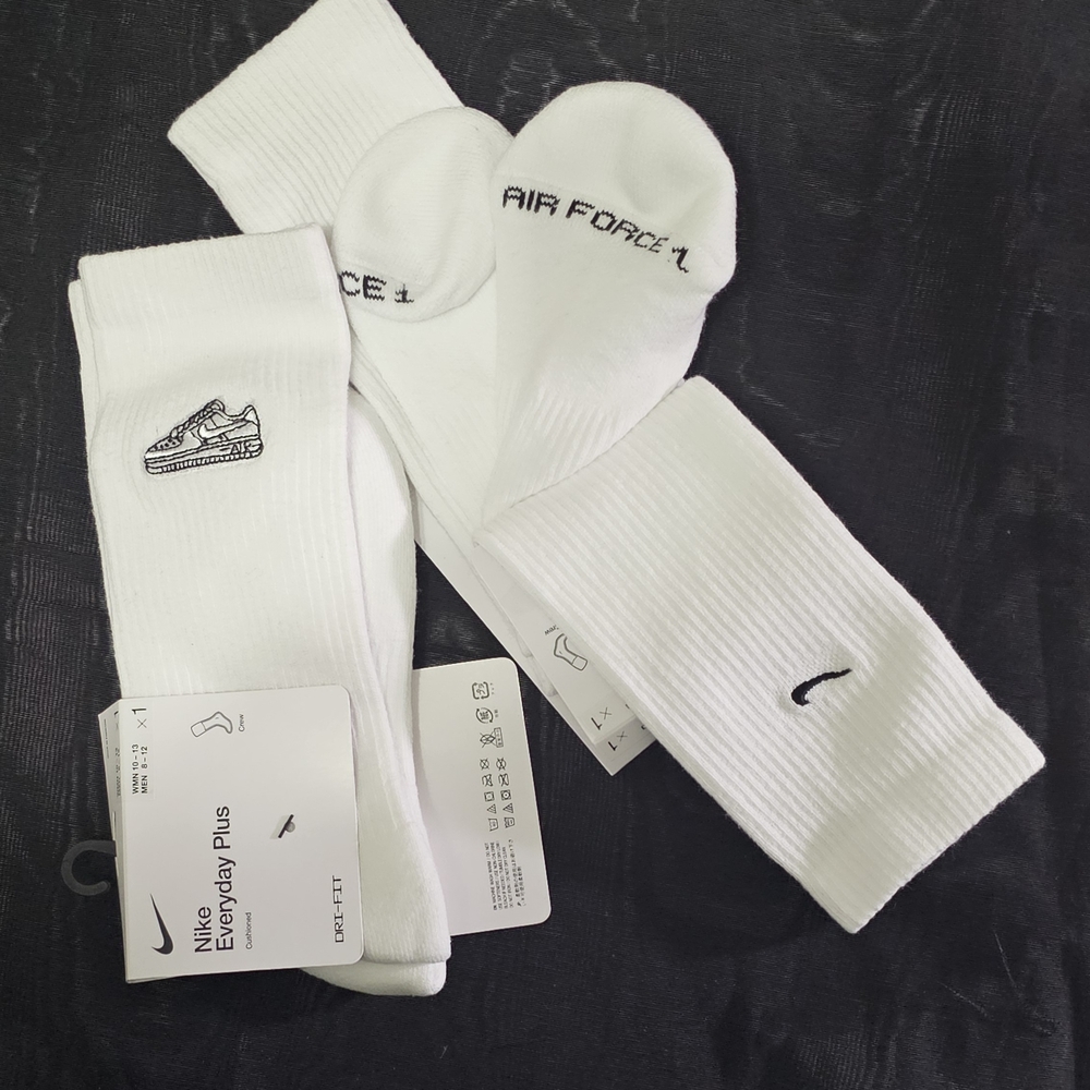 Nike Air Force 1 White Athletic Socks